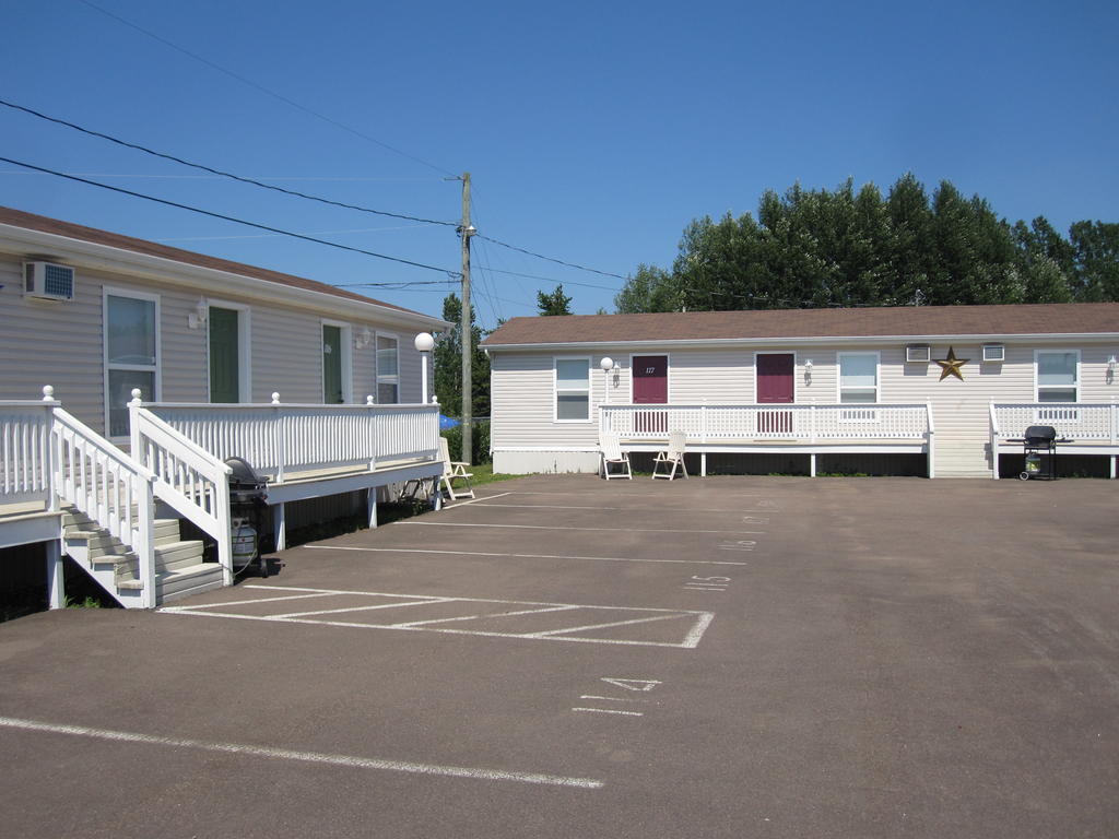 Gaudet Motel Shediac Exterior photo
